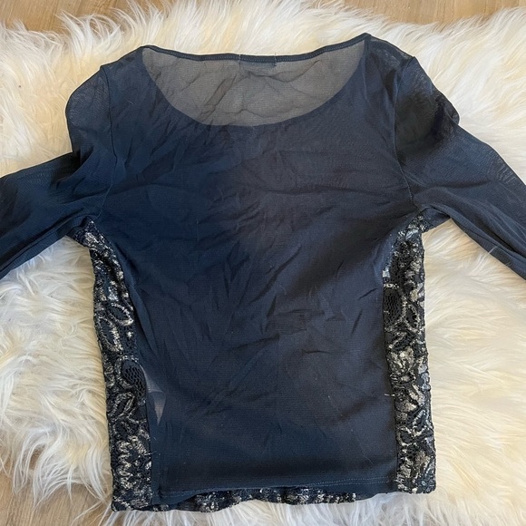 Urban Outfitter Mesh Silver Sparkly Crop Top - Picture 6 of 11